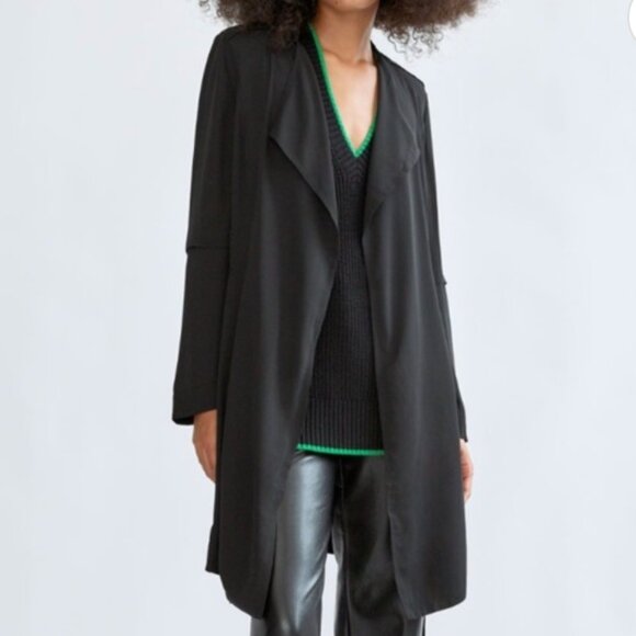 Babaton Tops - Aritzia Babaton Long Sleeve Flowy Trench Coat Black S